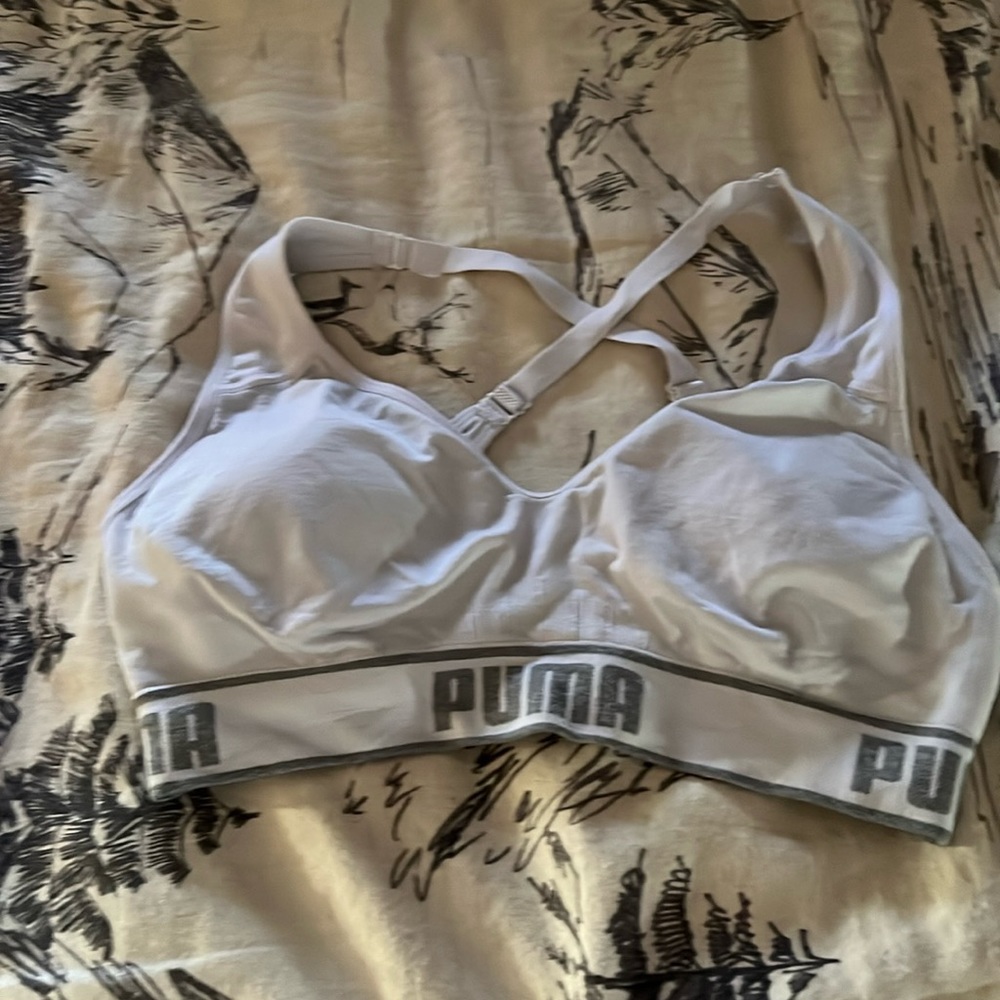 Puma bra, Size L